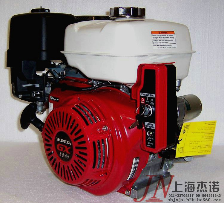 特点: GX390 水平轴通用汽油机 ·理想的燃烧室形状,优良的吸排气效果,大幅度提高燃烧效率的OHV构造。 ·专业的稳速器,减少由负荷变动引起的运转不均匀。 ·手拉反冲起动器由于卸压机构,使女性也能轻松起动。 ·晶体管磁体点火装置的标准装备,发挥稳定的点火性能,低燃耗,低油耗以及良好的经济性。 ·OHV构造独有的卓越燃烧功率,从而实现低燃耗。 ·改善冷却风通道,使冷动性能提高,从而使油耗进一步降低。低重心设计;低振动。